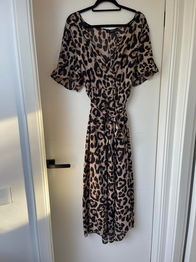 Shein panterprint jurk maat 2XL 44/46., Kleding | Dames, Jumpsuits, Ophalen of Verzenden, Gedragen, Maat 46/48 (XL) of groter