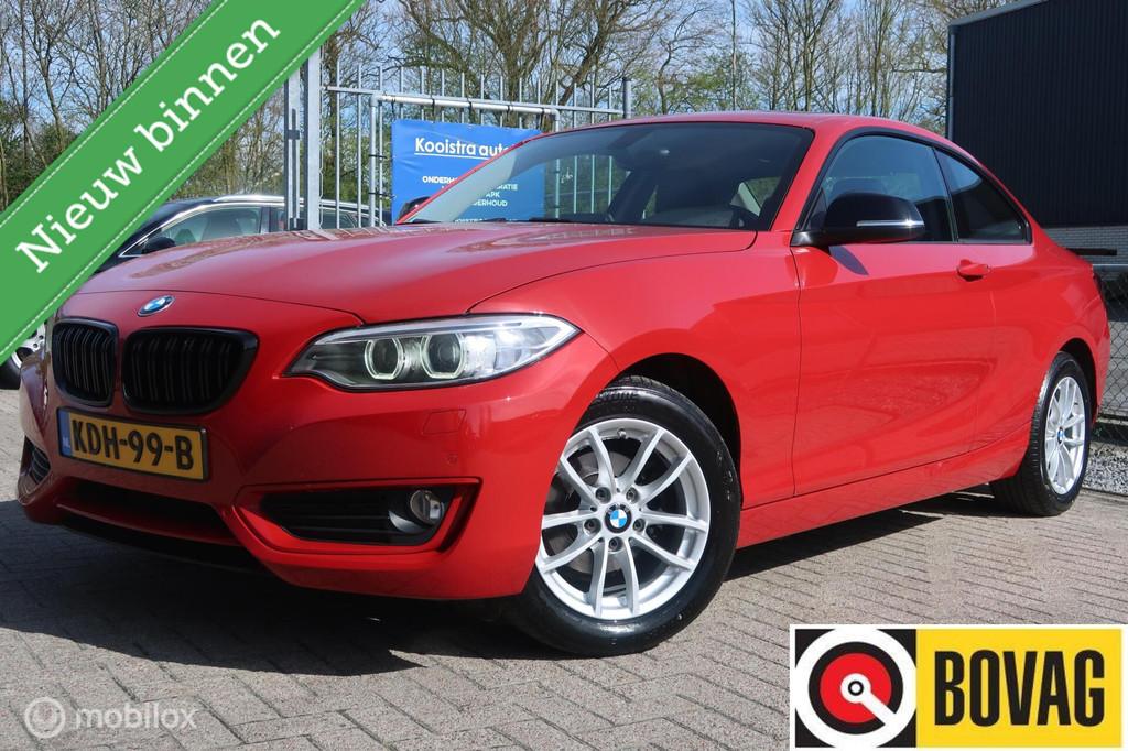BMW 2-serie Coupé 218i Centennial Executive, Gebruikt, 4 stoelen, Bi-Xenon koplampen, Handgeschakeld