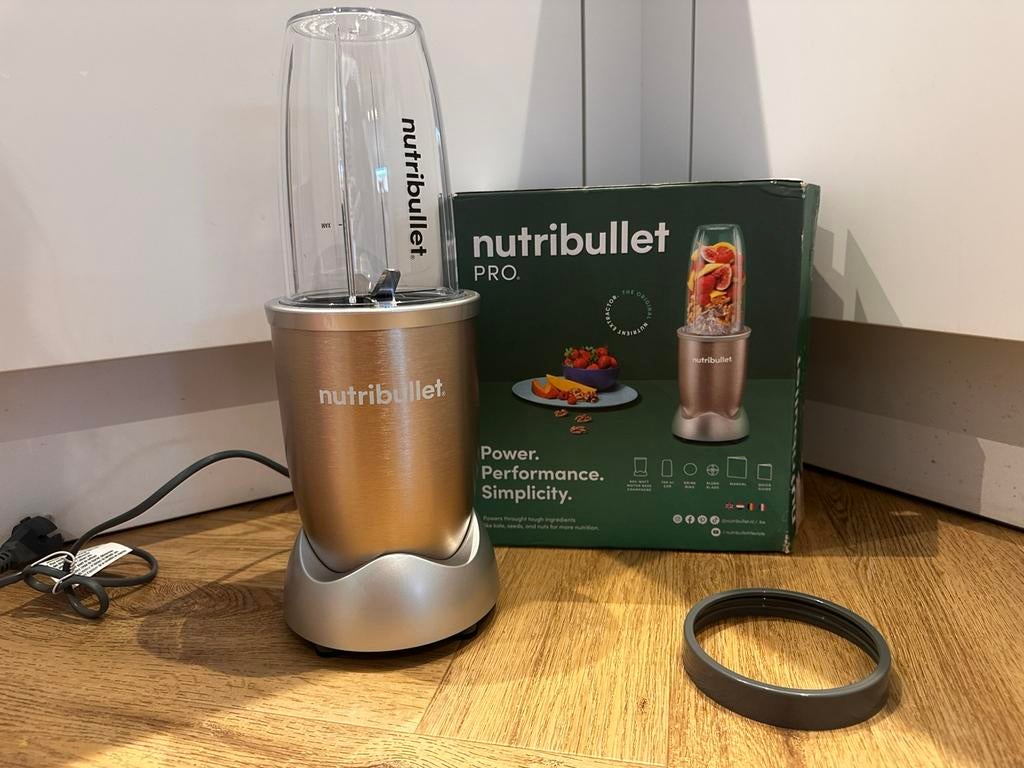 Zo goed als nieuw: Nutribullet blender 900pro, Witgoed en Apparatuur, Keukenmixers, Minder dan 1 liter, Ophalen of Verzenden, Zo goed als nieuw