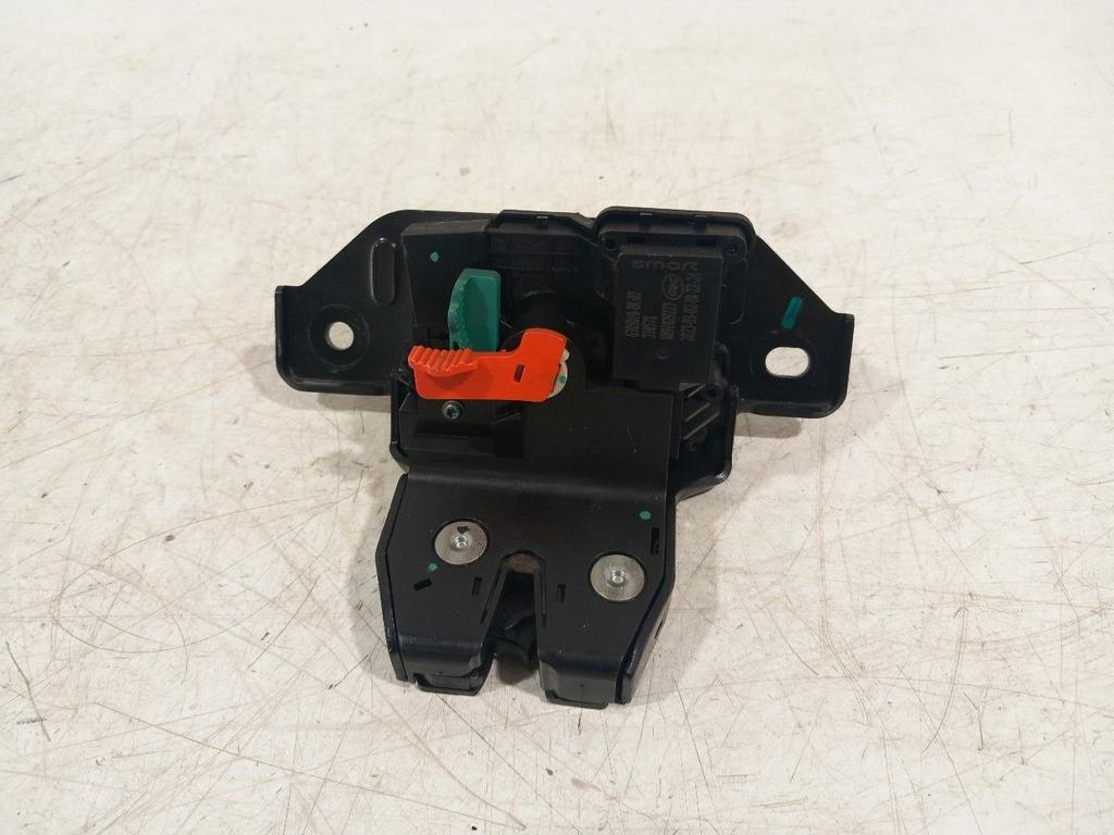 Slot mechaniek kofferdeksel achterklep elektrisch Smart #1, Onderdelen@venauto.nl, Van der Ven Autorecycling B.V., Gebruikt, Ettenseweg 76, 4706 PB Roosendaal, The Netherlands