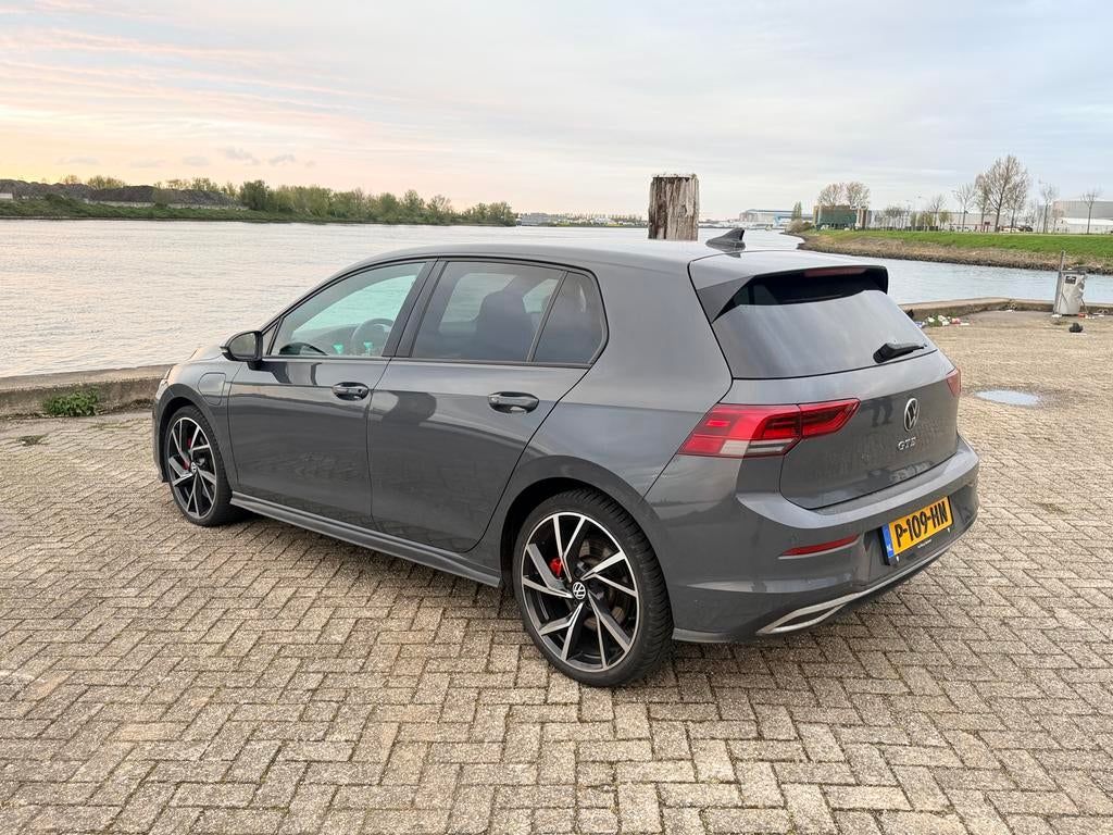 Volkswagen Golf 1.4 Ehybrid 245pk DSG 2021 Grijs, Auto's, Volkswagen, Stof, 4 cilinders, 1524 kg, Dealer onderhouden