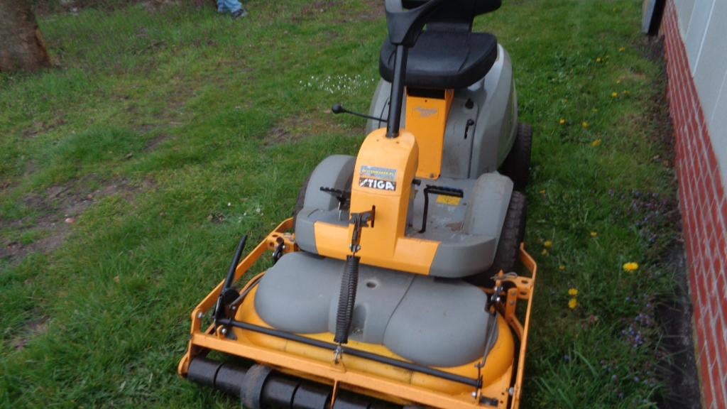 wegens inruil nette stiga ready frontmaaier/ hydrostaat, Ophalen, Gebruikt, Nederland, Stiga