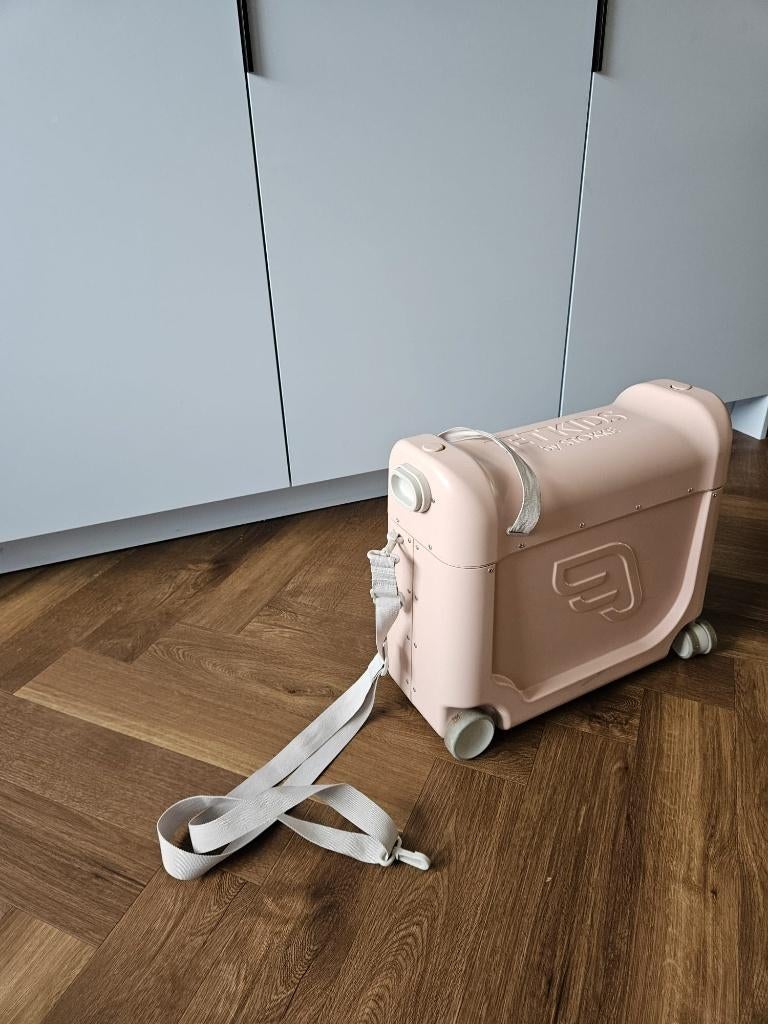 Stokke jetkids bedbox roze, Sieraden, Tassen en Uiterlijk, Koffers, Gebruikt, Hard kunststof, Minder dan 50 cm, Minder dan 35 cm