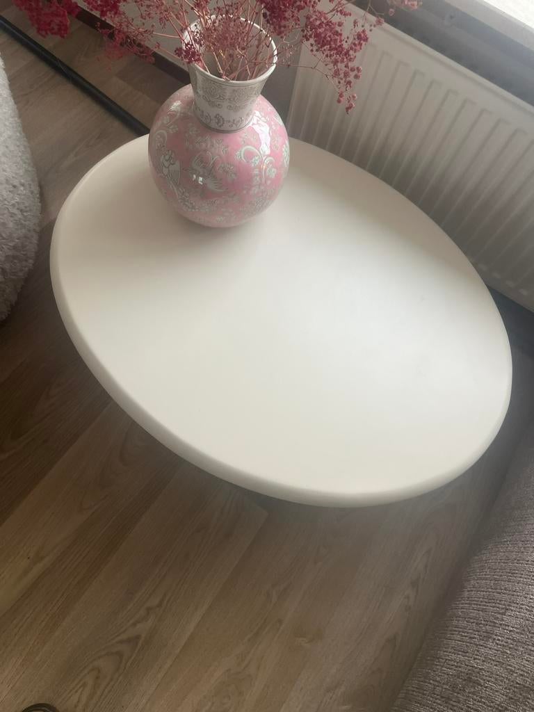 Salon tafel pebble, Ophalen, 50 tot 100 cm, Zo goed als nieuw, Modern