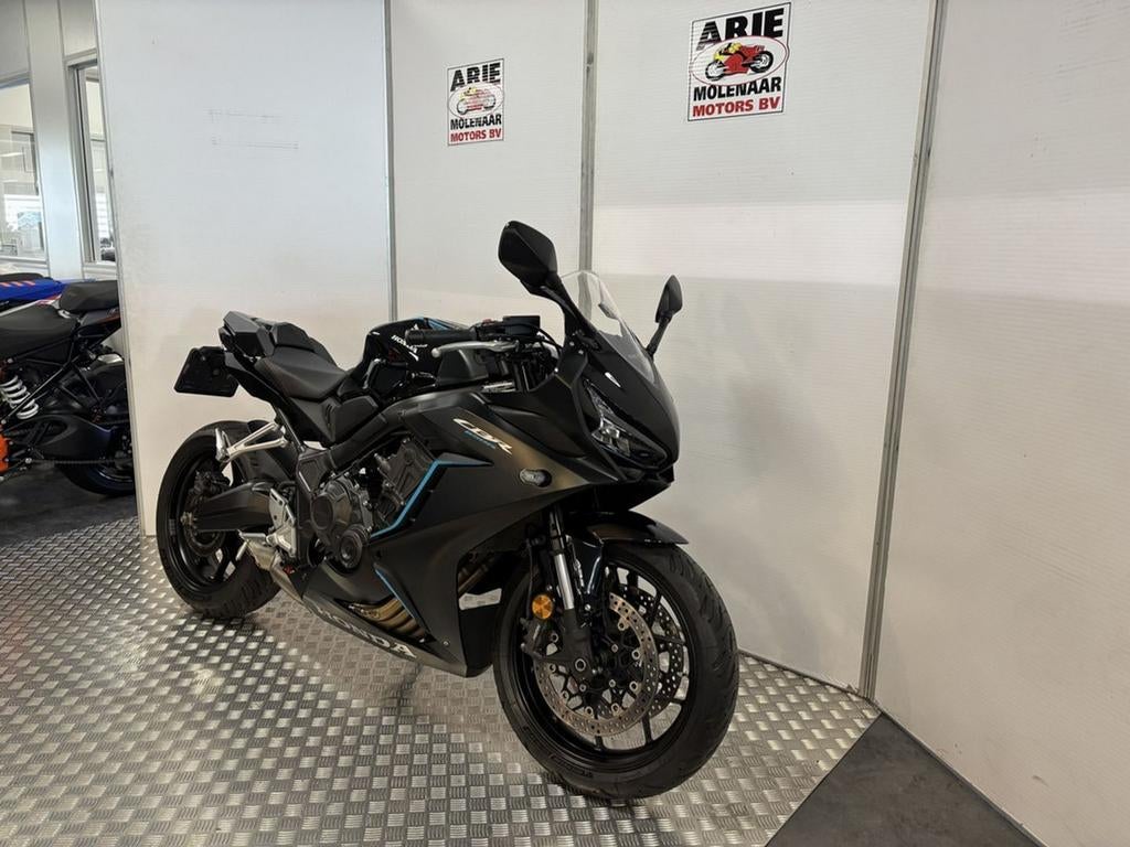Honda CBR 650 R ABS (bj 2023), Motoren, Motoren | Honda, HONDA, 4 cilinders, Bedrijf, Onbekend