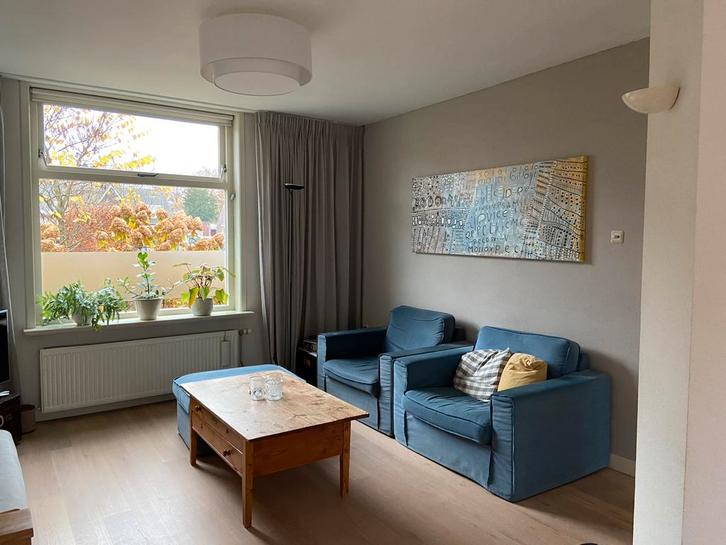 Stoel met hocker (losse stoelhoezen), Huis en Inrichting, Banken | Sofa's en Chaises Longues, Gebruikt, Eenpersoons, Minder dan 150 cm