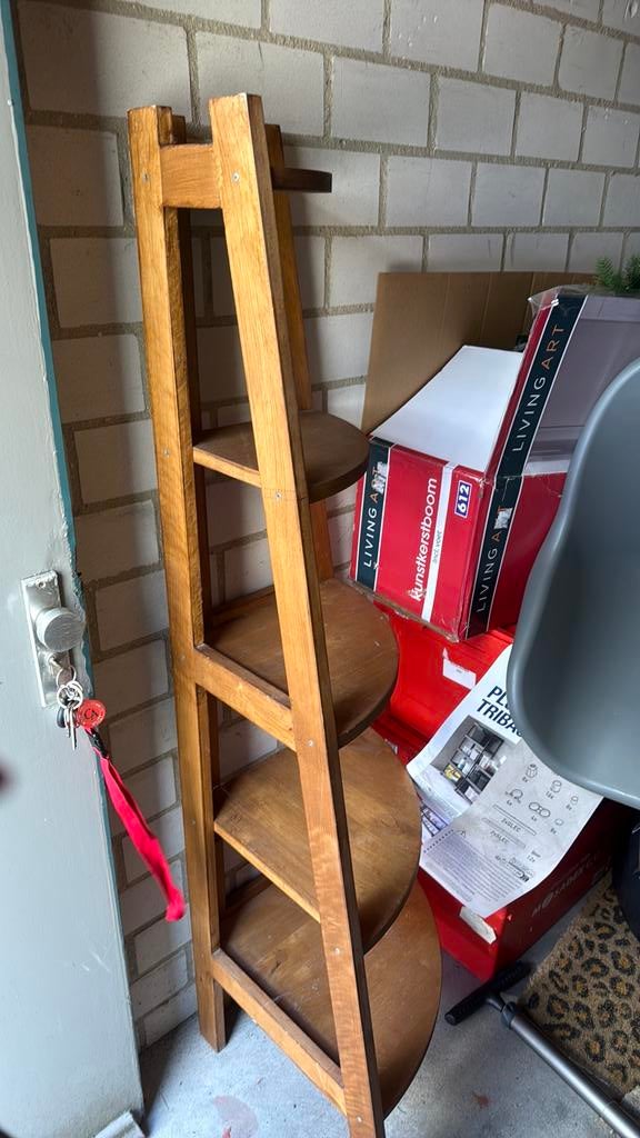 Houten kast voor in hoek, Ophalen of Verzenden, Zo goed als nieuw