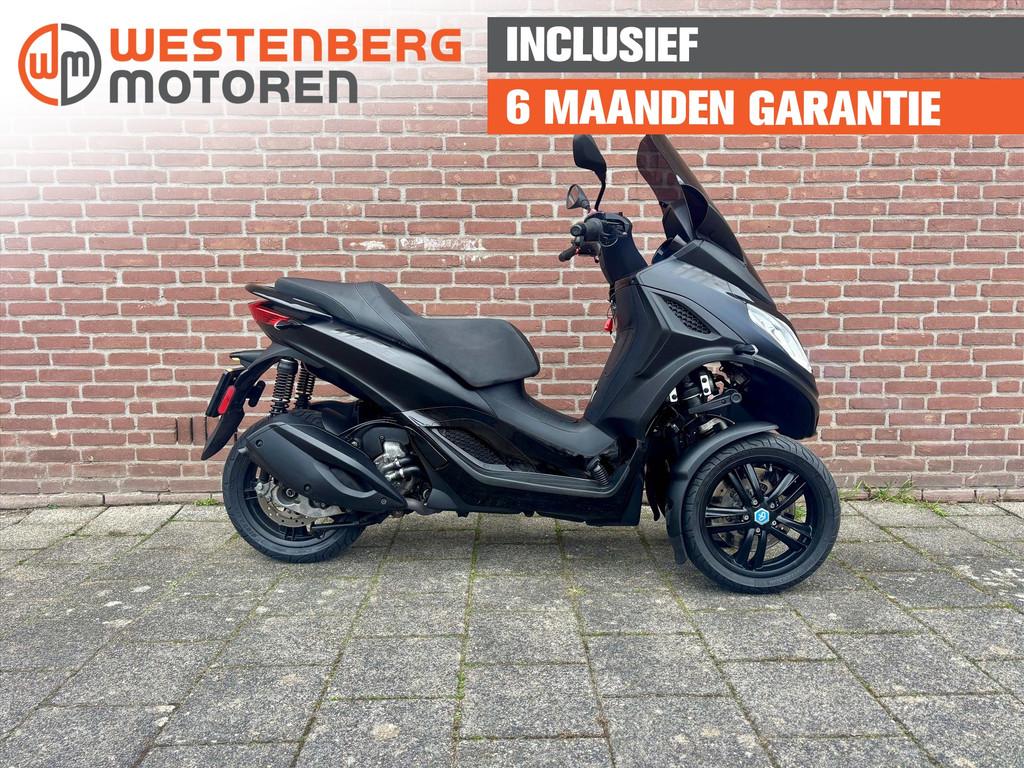 Piaggio Mp3 300 HPE 2024 6 mnd garantie, Auto's, Automaat, Gebruikt, Overige carrosserieën, Zwart