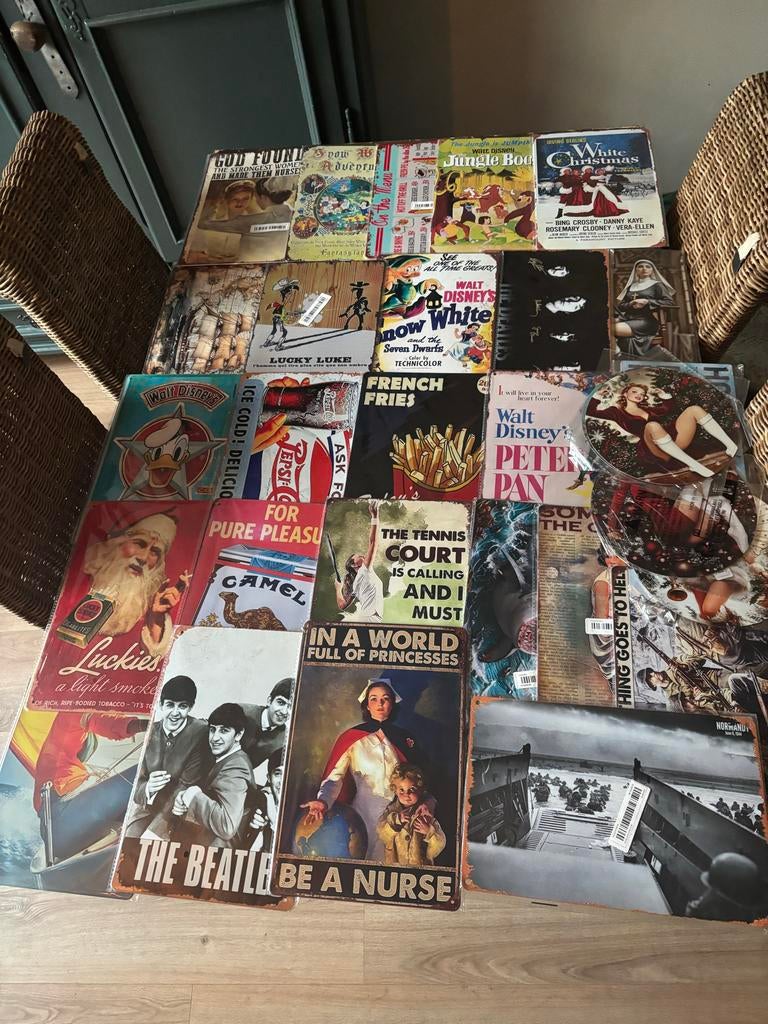 Diverse metalen bordjes - Reclame, film, muziek, retro, Ophalen of Verzenden, Gebruikt, Reclamebord