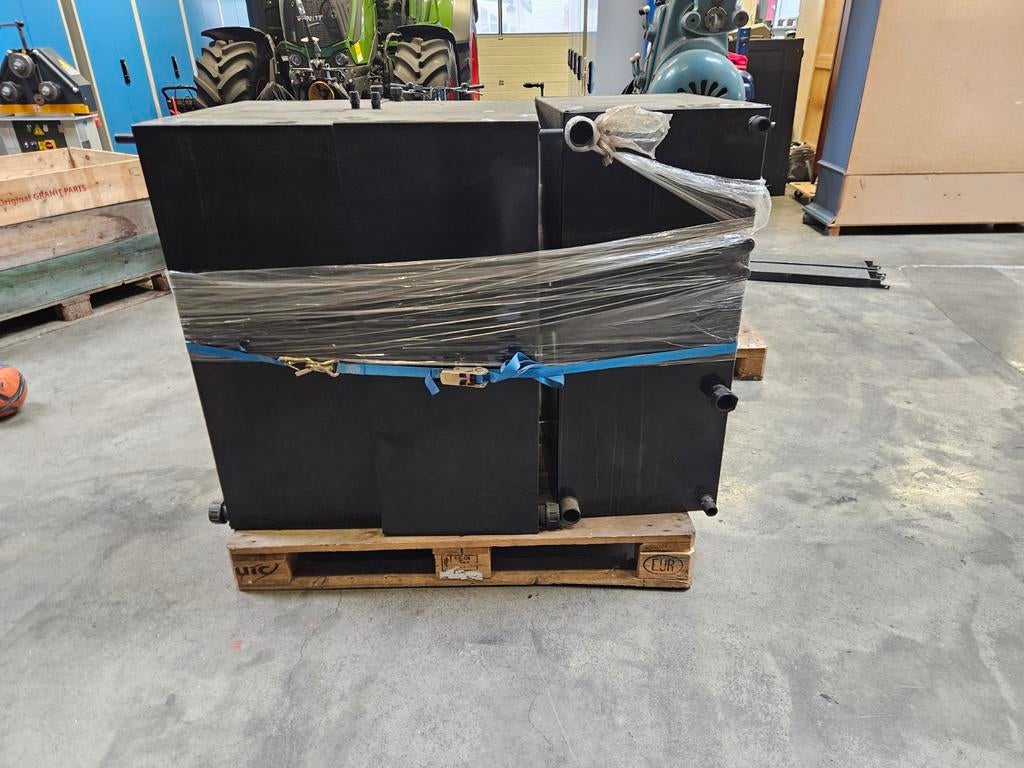 3 vloeistoftanks watertank camper, Ophalen of Verzenden