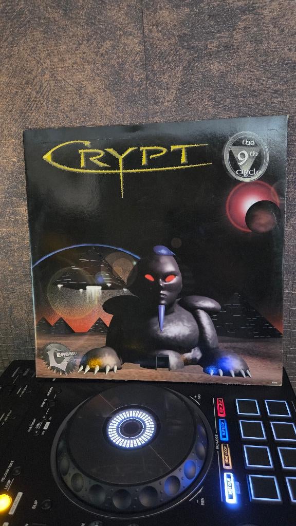 Crypt - The 9th Circle (12")   Cenobite Records, 1990 - 1999, Techno of Trance, Ophalen of Verzenden, Zo goed als nieuw