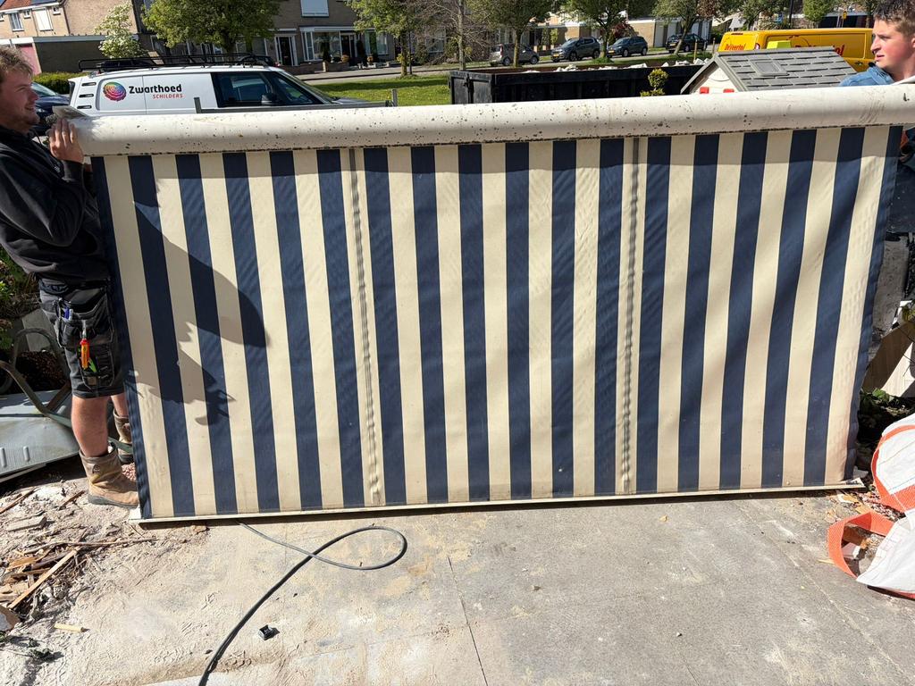 Zonwering zonnescherm electrisch 300 x 250 cm, Tuin en Terras, Zonneschermen, 150 tot 300 cm, Ophalen, Zo goed als nieuw, Knikarmscherm