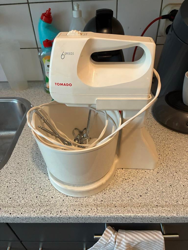 Tomado mixer met kom - ruilen voor planten/bloemenzaden, 2 tot 3 liter, Ophalen of Verzenden, Gebruikt, 3 snelheden of meer