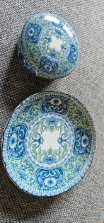 Imari Porseleinen Schaal met Deksel  en onderbord gemerkt., Ophalen