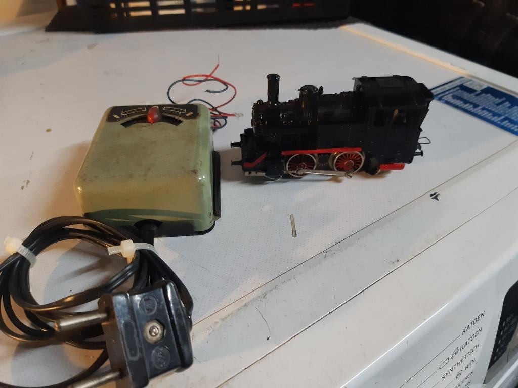 TRIX EXPRESS  LOC EN REGELAAR, Hobby en Vrije tijd, Modeltreinen | H0, Gebruikt, Trix, Ophalen of Verzenden, Gelijkstroom