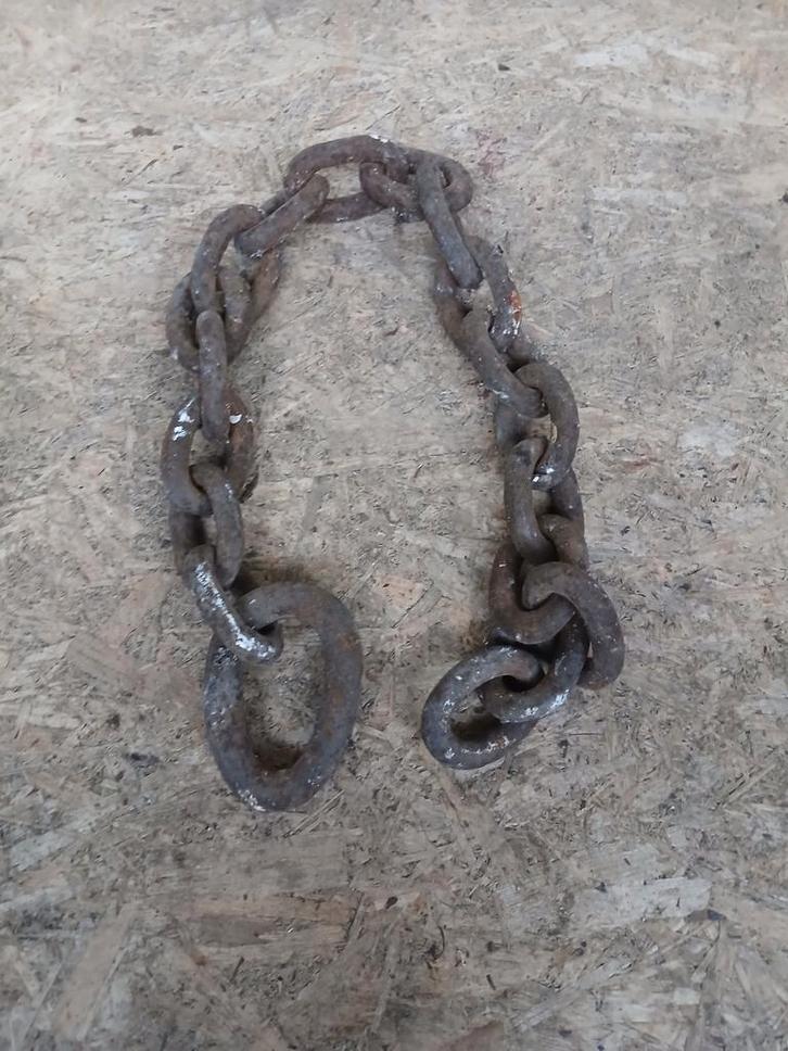Oude roestige ketting - 112 cm lang oldschool tuindecoratie, Doe-het-zelf en Verbouw, IJzerwaren en Bevestigingsmiddelen, Gebruikt