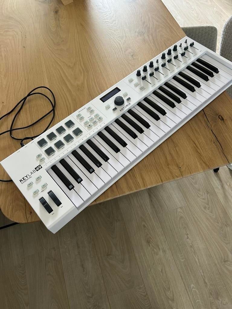 Arturia Keylab 49 essential keyboard, Muziek en Instrumenten, Midi-apparatuur, Ophalen, Zo goed als nieuw