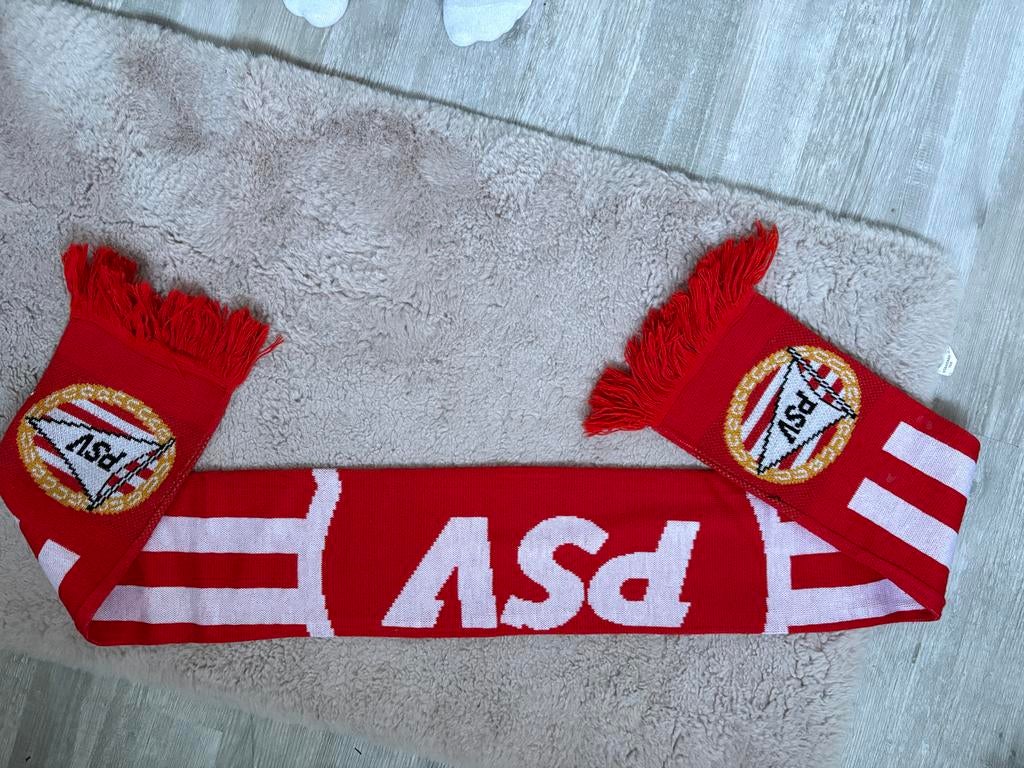 Voetbalsjaal, Verzamelen, Sportartikelen en Voetbal, Ophalen of Verzenden, Zo goed als nieuw, Buitenlandse clubs, Vaantje of Sjaal