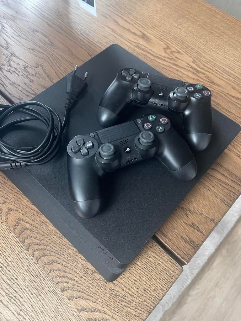 PlayStation 4 met 2 controllers en 13 games, Met 2 controllers, Ophalen of Verzenden, Slim, Gebruikt