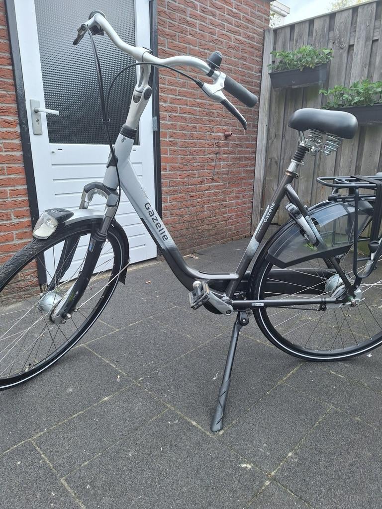 Gazelle damesfiets 28 inch, Fietsen en Brommers, Elektrische fietsen, 55 tot 59 cm, Ophalen, Gebruikt, Gazelle