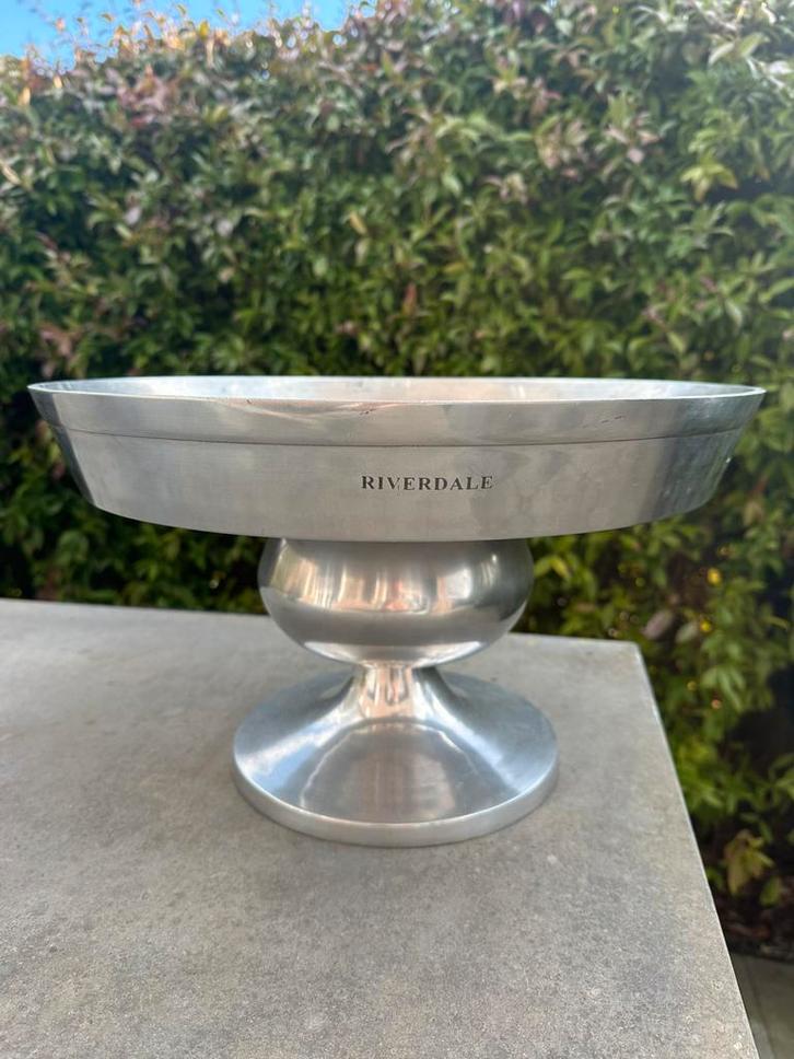 Leuke schaal van “Riverdale”, Huis en Inrichting, Woonaccessoires | Schalen en Manden, Gebruikt, Schaal, Rond, Overige materialen