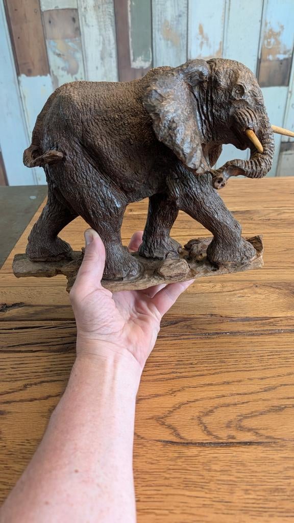 Vintage gedetailleerd leadwood olifant houtsnijwerk, Ophalen of Verzenden