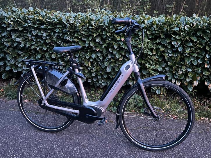 Gazelle grenoble c8+ elektrische fiets, Fietsen en Brommers, Elektrische fietsen, Zo goed als nieuw, Gazelle, 55 tot 59 cm, Ophalen