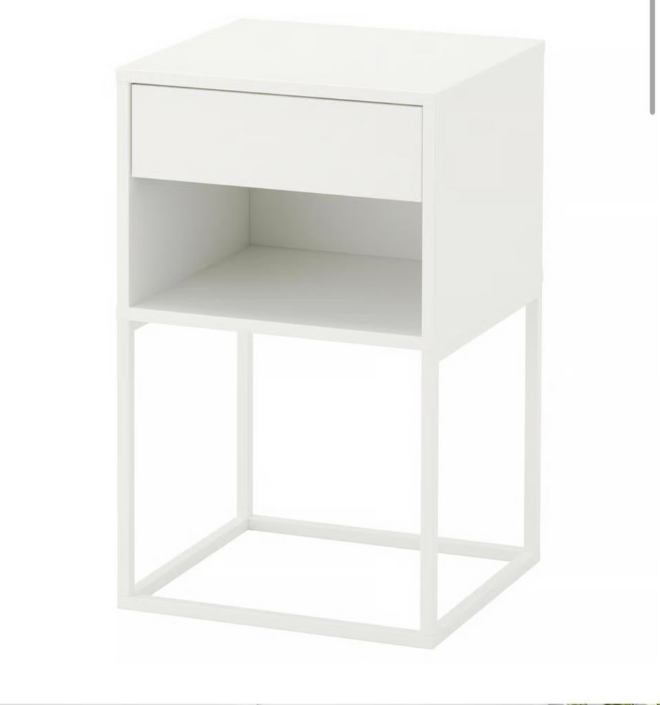 Ikea Vikhammer side table 40x39cm, Huis en Inrichting, Slaapkamer | Nachtkastjes, Ophalen, Minder dan 45 cm, Nieuw, Minder dan 55 cm