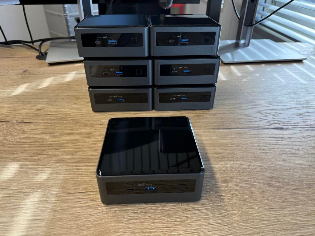 Intel NUC, Computers en Software, Desktop Pc's, 2 tot 3 Ghz, 8 GB, Ophalen of Verzenden, Zo goed als nieuw