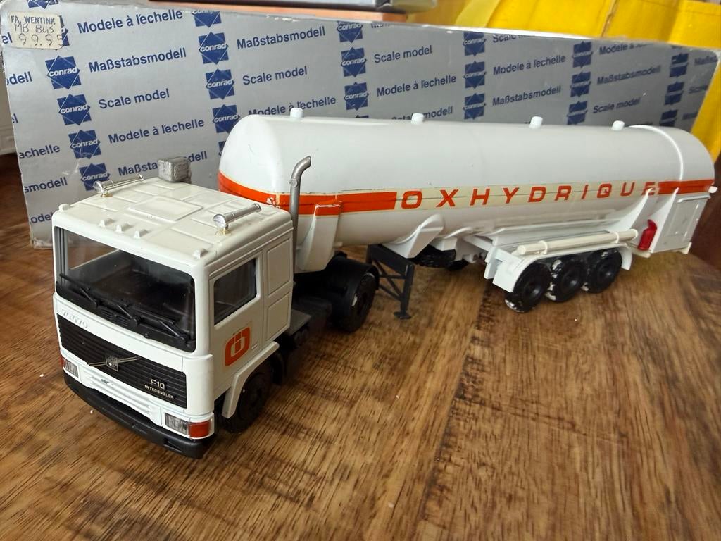 Volvo F10 Intercooler met Oxhydrique Tanker - Conrad 1:50, Hobby en Vrije tijd, Modelauto's | 1:50, Conrad, Conrad, Ophalen of Verzenden