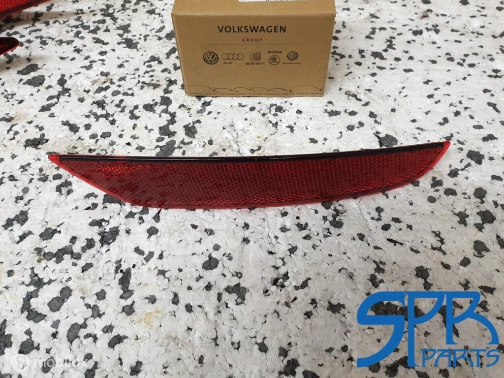 GOLF 6 SMOKE Reflector BUMPER RECHTS rechtsachter 5K0945106G, Gebruikt, Volkswagen, Ophalen of Verzenden, Volkswagen
