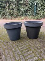 2 Grote grijze plastic bloempotten - Gebruikt, Ophalen, Kunststof, Gebruikt, Balkon