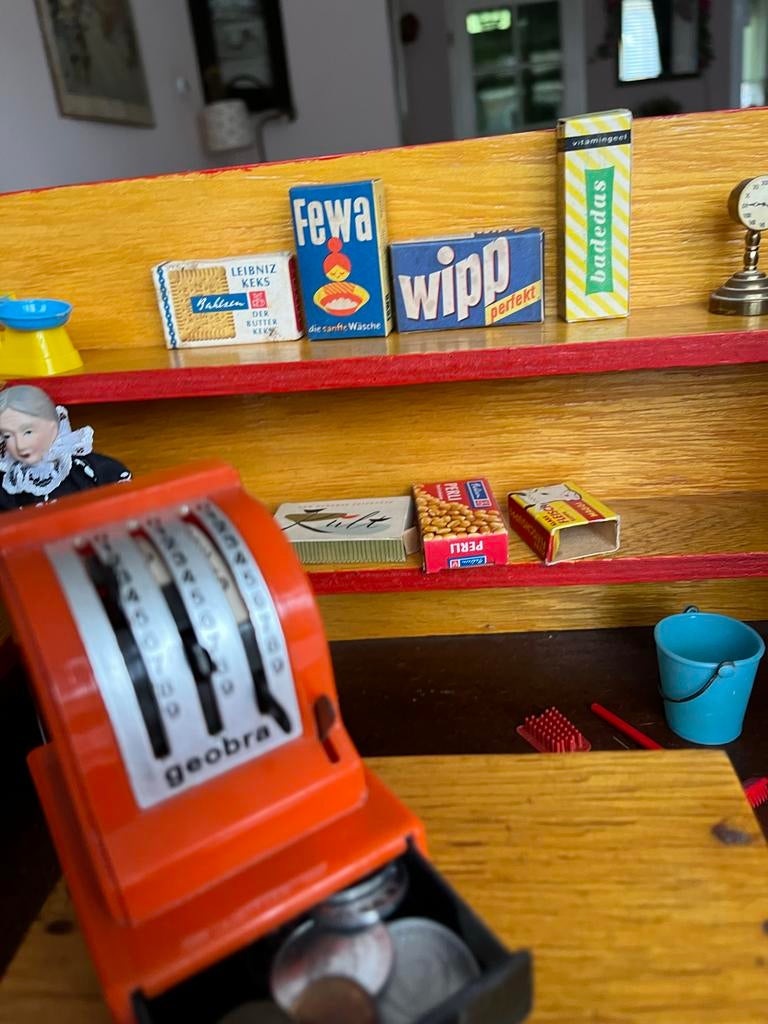 Winkeltje jaren 70, Ophalen of Verzenden, Gebruikt, Jongen of Meisje