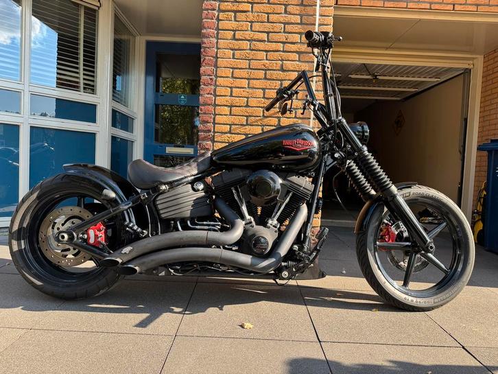 FXCW HD Rocker 2008 5HD Custom, Motoren, Motoren | Harley-Davidson, Particulier, Chopper, 2 cilinders, LED Verlichting, Sportuitlaat