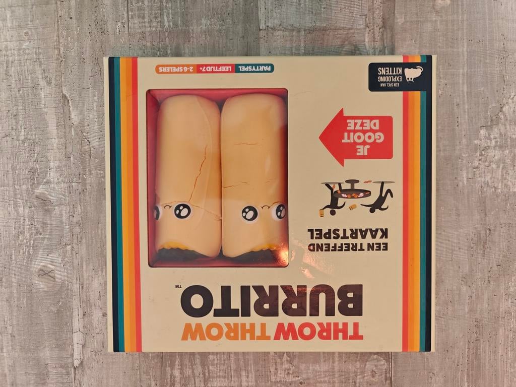 Throw Throw Burrito - Partykaartspel (licht beschadigd), Vijf spelers of meer, Ophalen of Verzenden, Gebruikt, Exploding Kittens