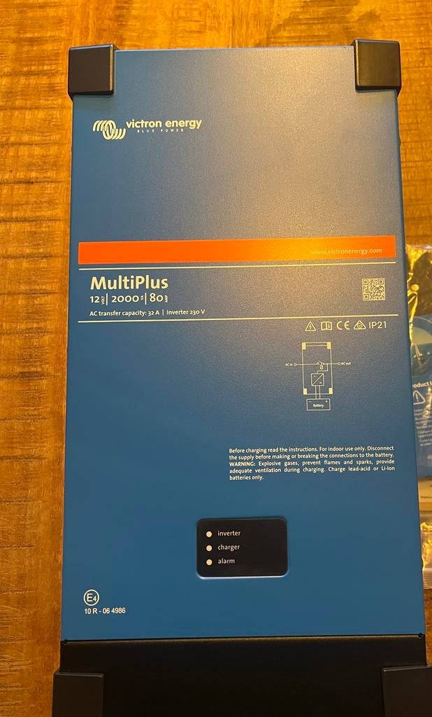 Victron Multiplus 12v 2000va, Ophalen of Verzenden, Zo goed als nieuw