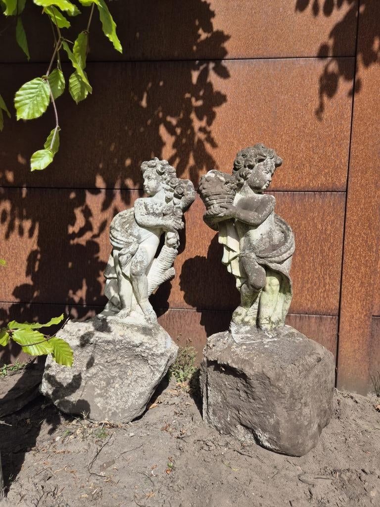 Tuinbeelden beton - kindjes - ongeveer 65 cm. hoog, Tuin en Terras, Tuinbeelden, Ophalen, Gebruikt, Beton, Mensenbeeld