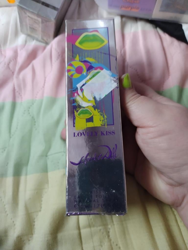 Lovely Kiss, Ophalen of Verzenden, Nieuw