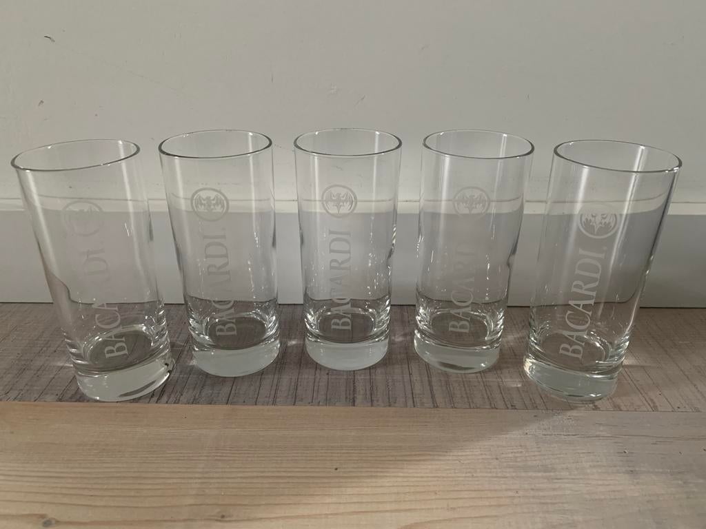 5x Bacardi glazen, Ophalen of Verzenden, Zo goed als nieuw, Overige typen