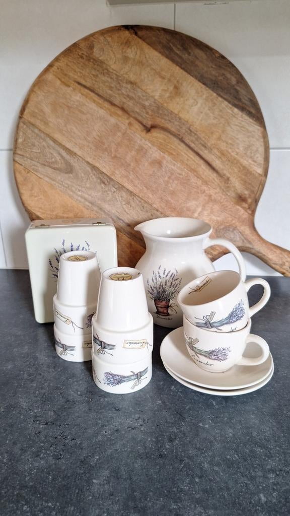 Servies van "Jet", Ophalen