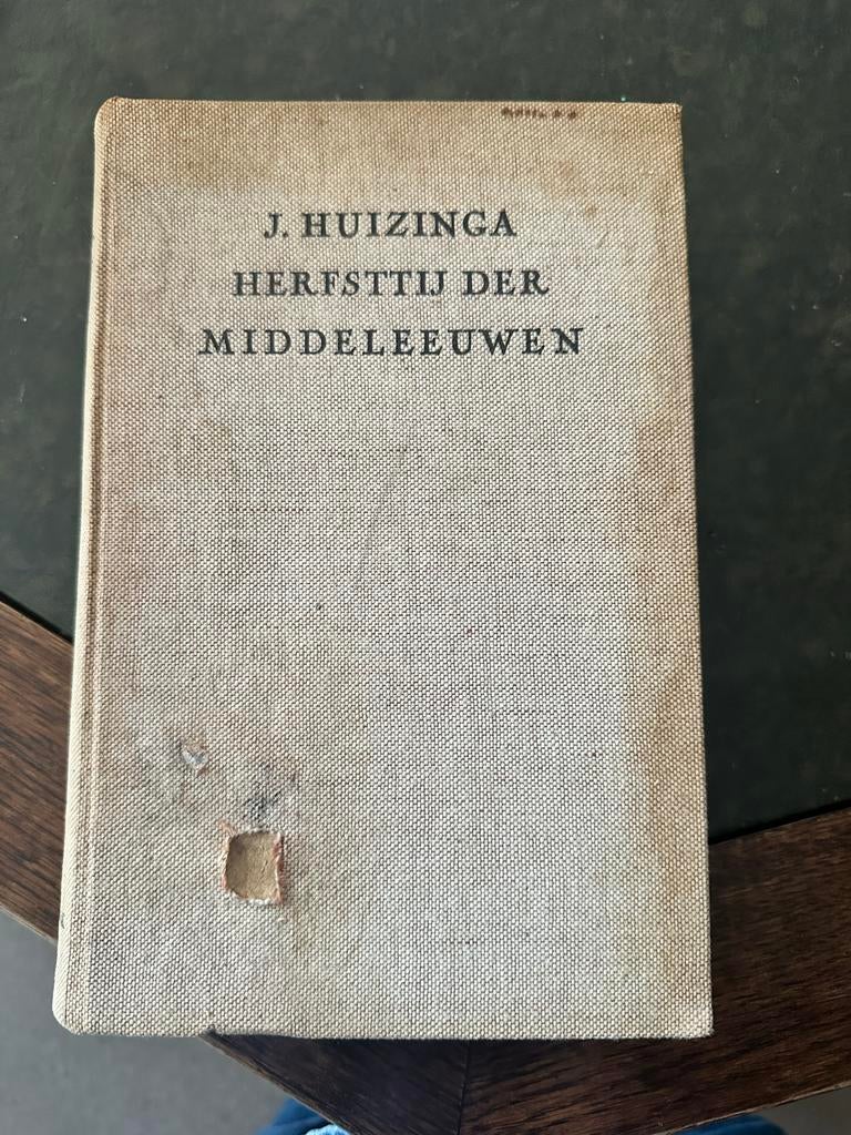 Herfsttij der Middeleeuwen - J. Huizinga, Ophalen of Verzenden, 20e eeuw of later, Gelezen
