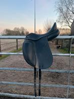 Dressuur zadel Tekna S-line 17,5 inch, Dieren en Toebehoren, Ophalen, Zo goed als nieuw, Dressuur