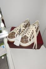 Gucci schoenen maat 42, Kleding | Dames, Schoenen, Beige, Ophalen of Verzenden, Sneakers of Gympen, Zo goed als nieuw