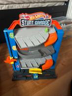 Hot Wheels Stunt Garage Racebaan, Kinderen en Baby's, Speelgoed | Racebanen, Ophalen, Racebaan, Zo goed als nieuw, Hot Wheels