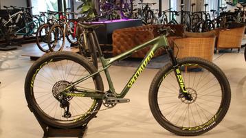 Specialized Epic WC Expert M beschikbaar voor biedingen