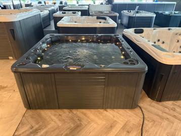 Jacuzzi refurbished balboa spa beschikbaar voor biedingen