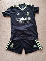 REAL MADRID SET BENZEMA MAAT 176, Maat XS of kleiner, Ophalen of Verzenden, Zo goed als nieuw
