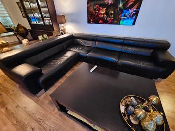 Italiaans lederen zwarte hoekbank electrische lounge  beschikbaar voor biedingen