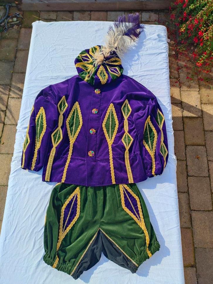 Pietenpak maat L Paars/Groen compleet met accessoires, Diversen, Sinterklaas, Zo goed als nieuw, Ophalen