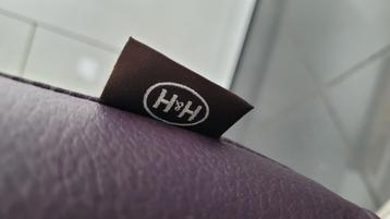 Lederen stoelen paars, eettafel beschikbaar voor biedingen